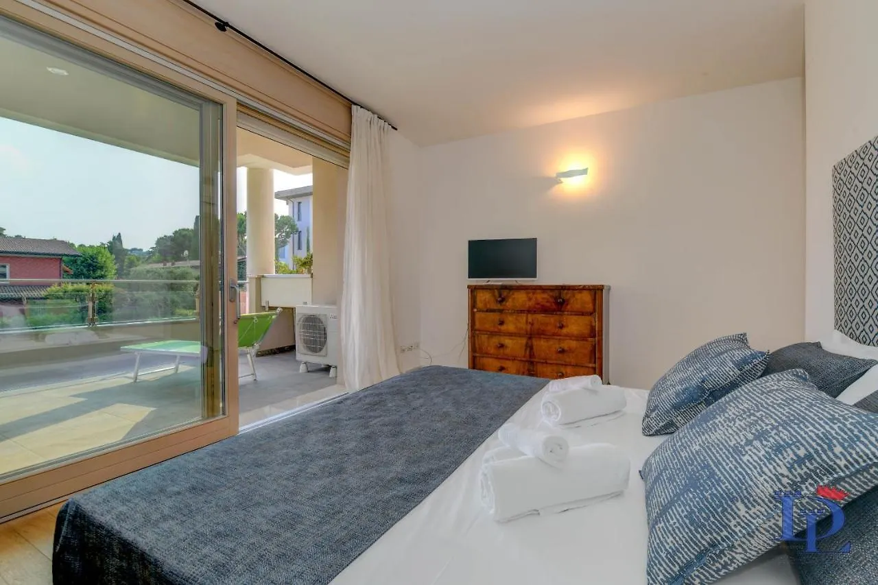 Desenzanoloft Official Partner Marriott Homes & Villas - Oscar Luxury Suite Desenzano del Garda Apartment