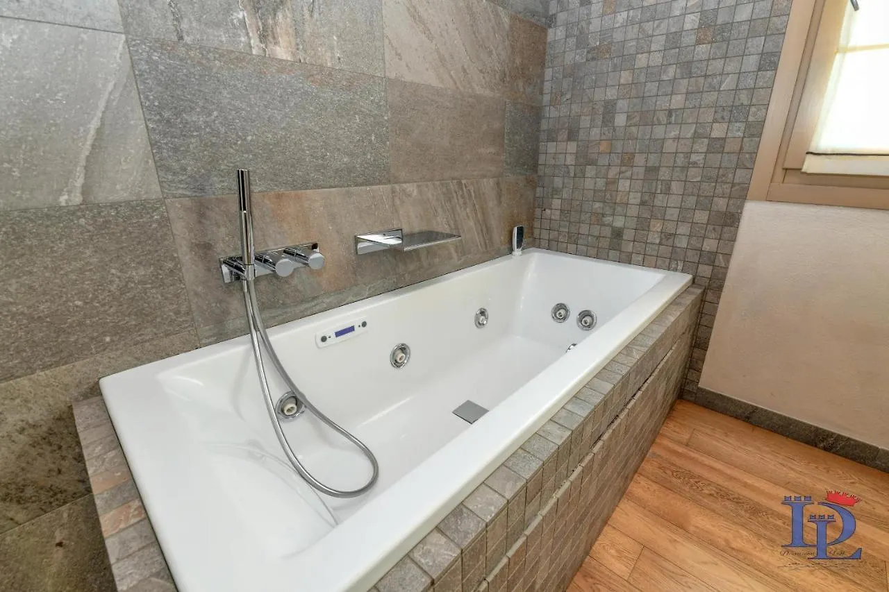Desenzanoloft Official Partner Marriott Homes & Villas - Oscar Luxury Suite Desenzano del Garda