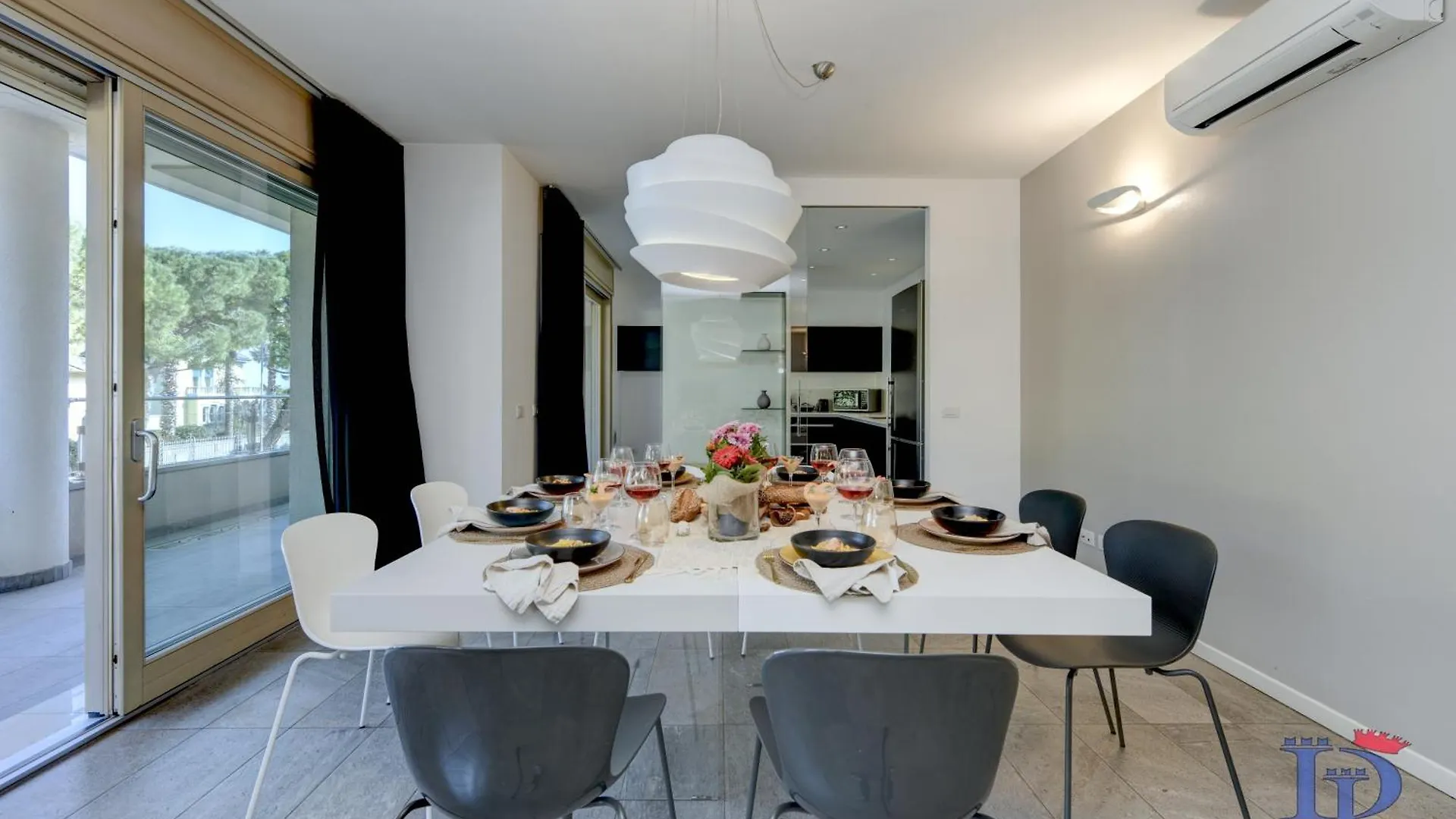 Desenzanoloft Official Partner Marriott Homes & Villas - Oscar Luxury Suite Desenzano del Garda Italy